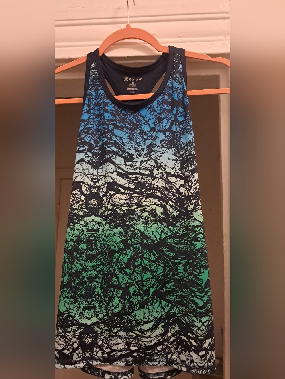 Gaiam Girls Blue/Green Razor Back Tank Top
